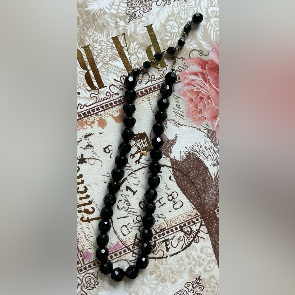 Vintage 50s Faceted Black Beaded Necklace